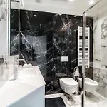 Апартаменты Rubini - By Myhomeincomo Комо